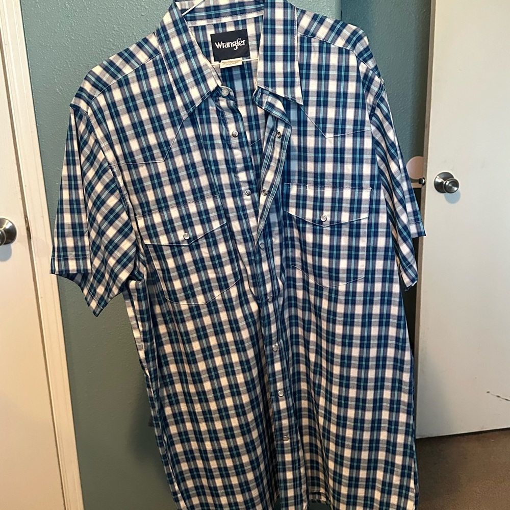Wrangler Blue and White Plaid Men's Shirt Size XLT